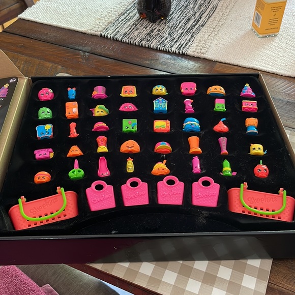 NIB Shopkins Neon edition - Picture 3 of 3